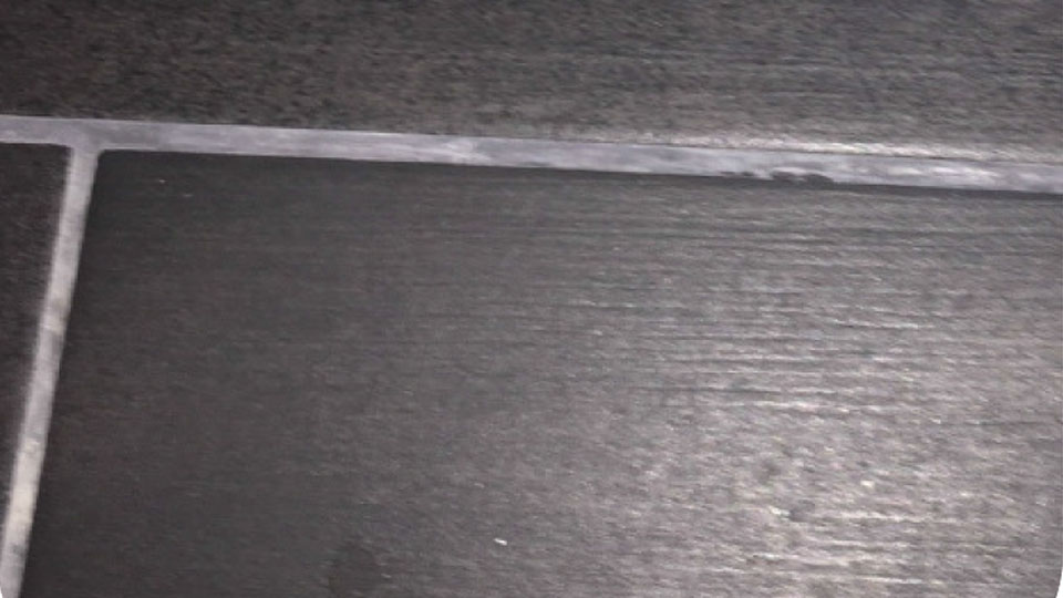 Efflorescence on tile grouts er UK