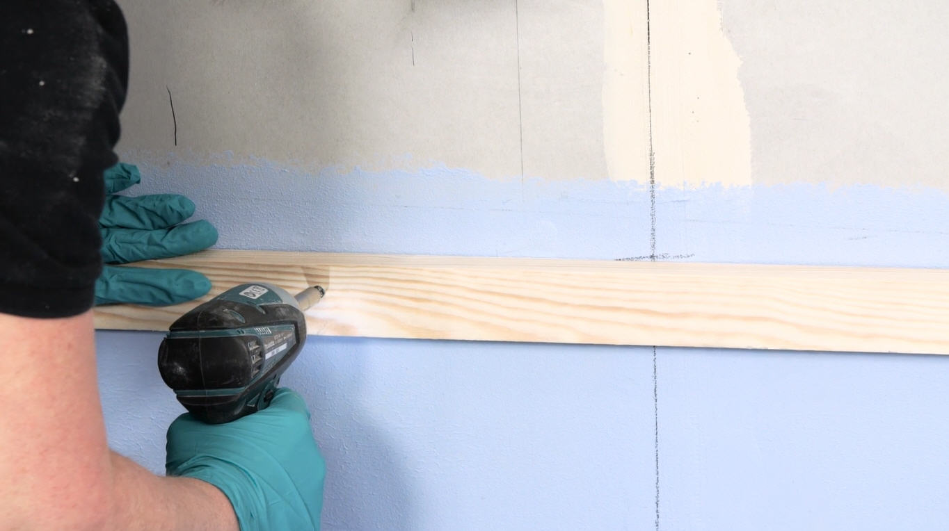 Beginner’s guide on how to tile a wall er UK