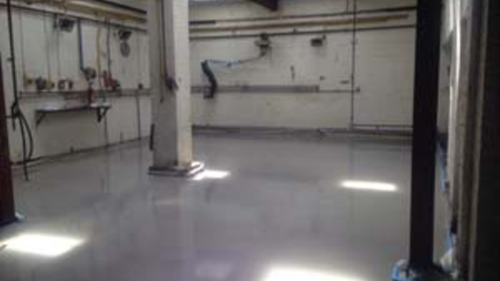 Weber flooring screeds used in Norwich facility Weber flooring screeds used in Norwich facility