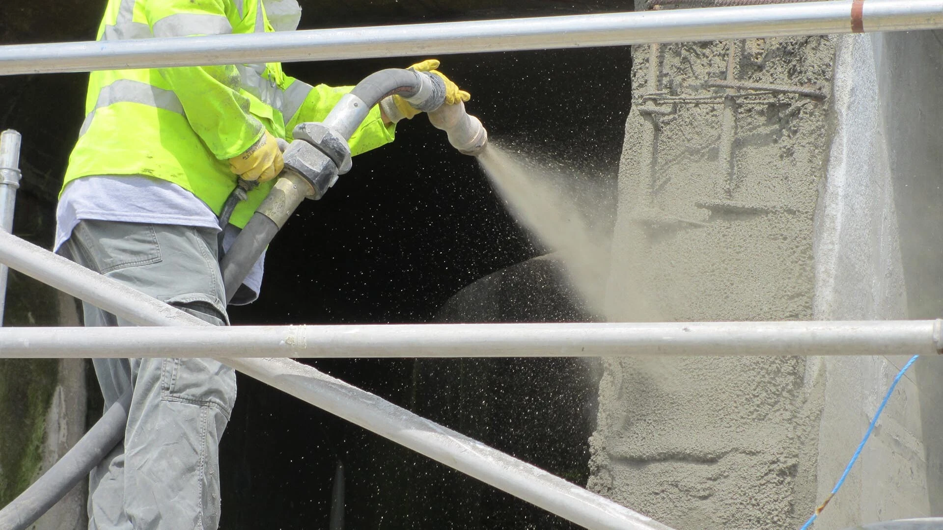 webercem spray RS at Coronation Parade