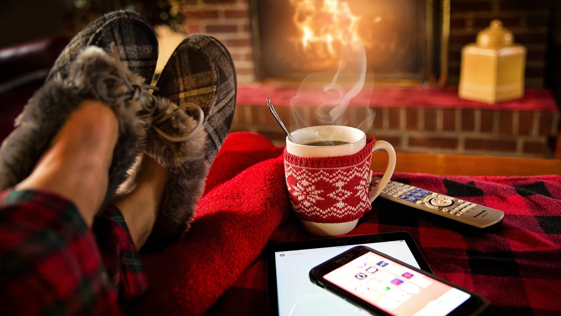 Feet up in front of the fire – enjoy the winter in your warm home