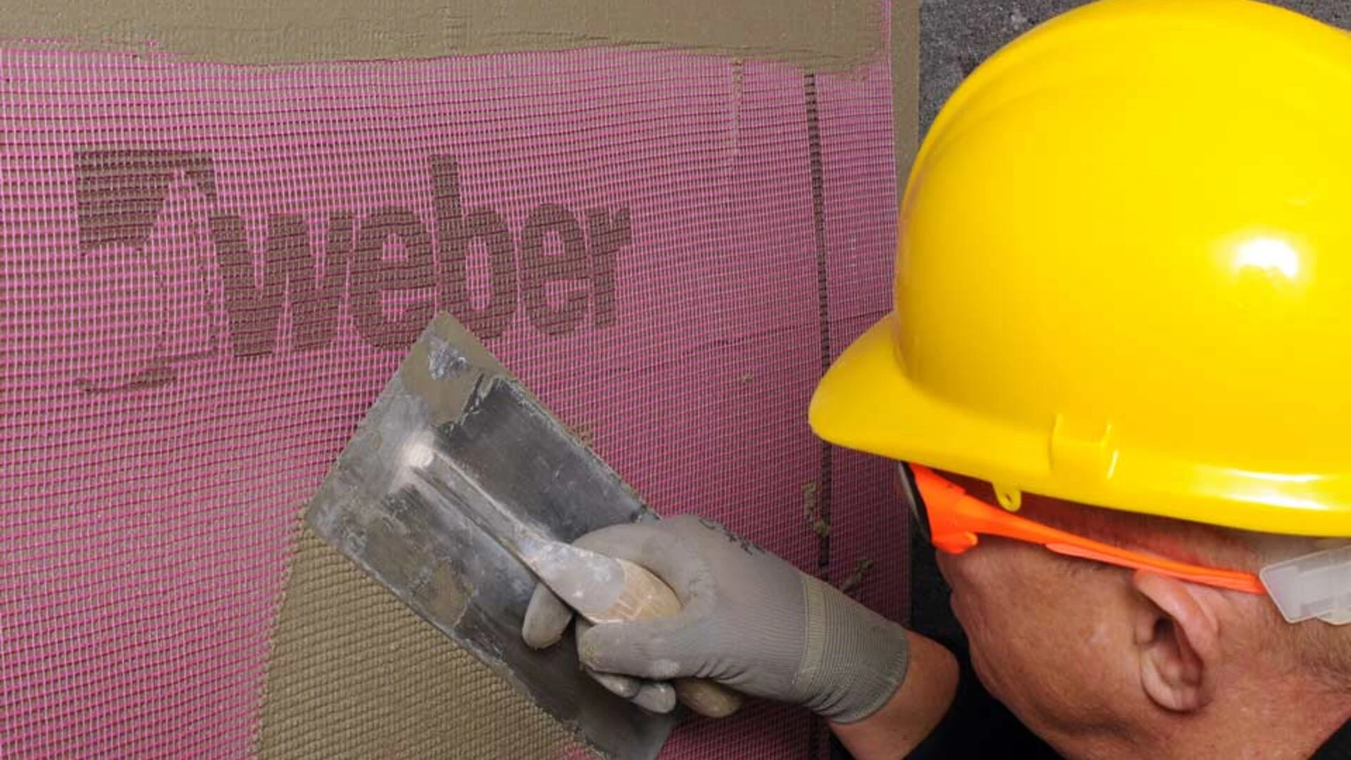 How does EWI work?