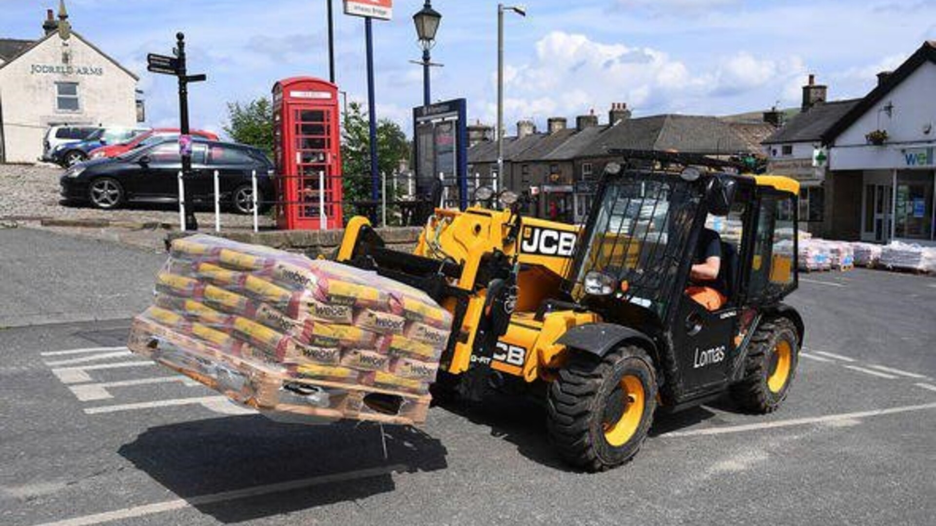 UK Manufacturing helps to save the day