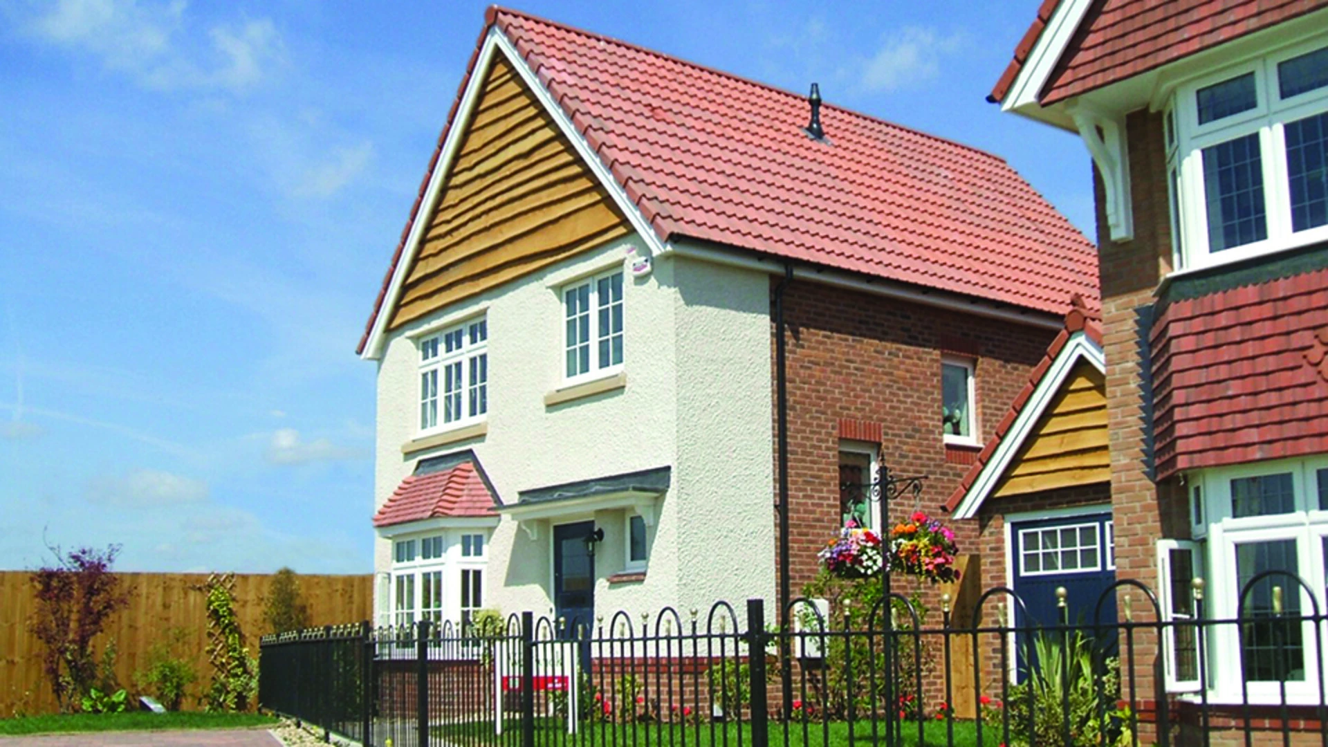 Redrow Homes - applicator: Pinnacle Spray Render