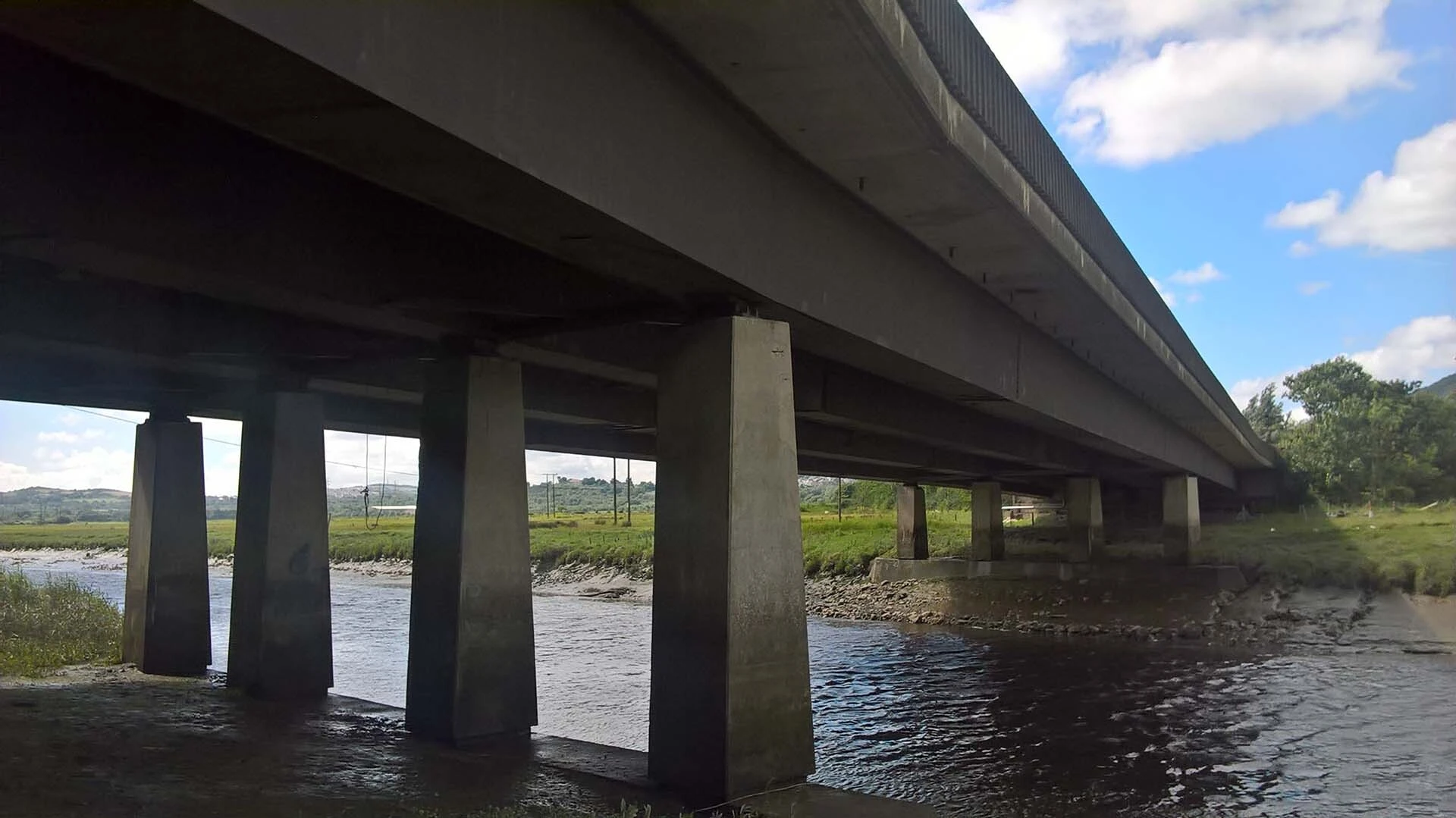 River Neath bridge before repair using webercem spray RS