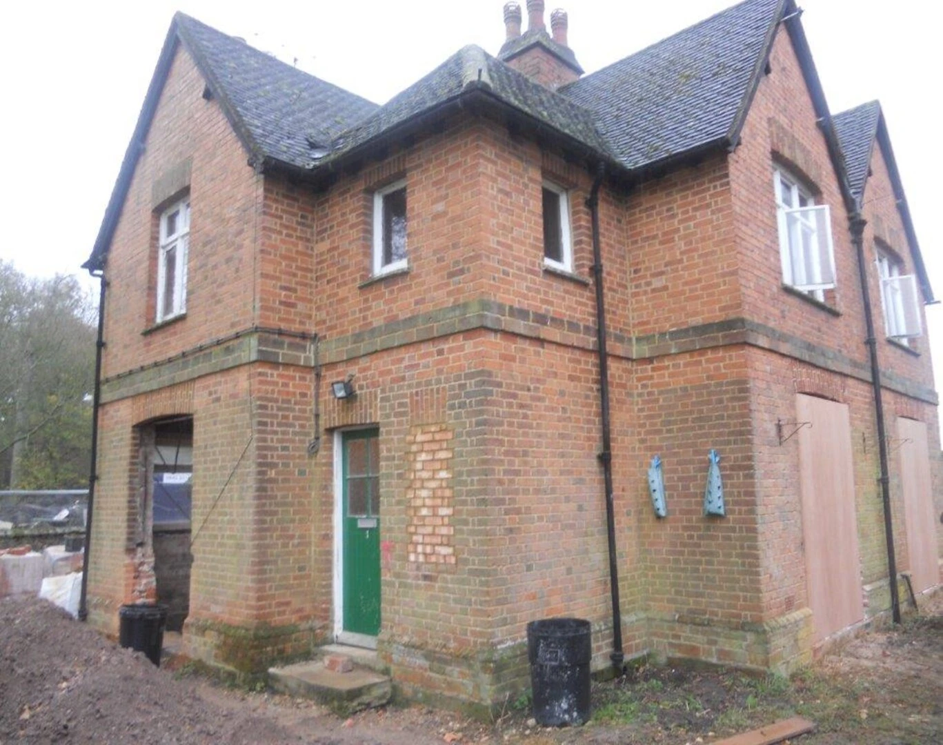 Essendon Lodge – Before