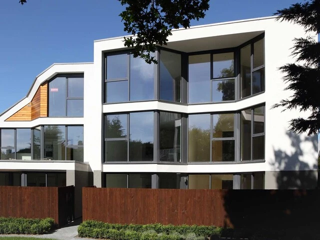 Edgwarebury Lane - Barnet, London