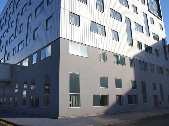 Hampton by Hilton - Gatwick