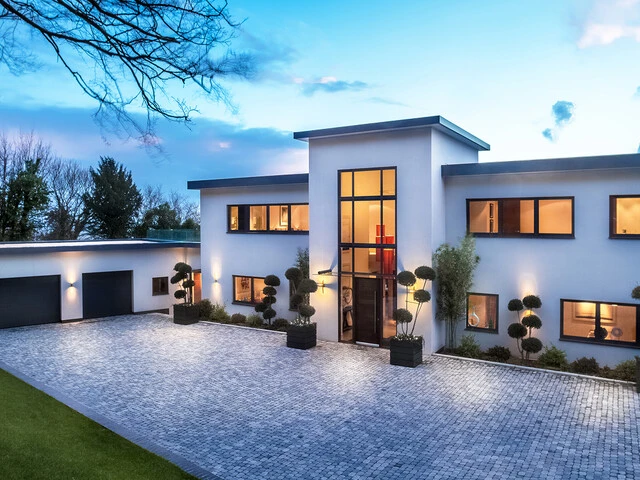 Chart Ridge – Contemporary New Build, Oxted