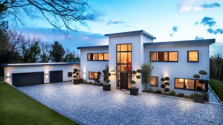 Chart Ridge – Contemporary New Build, Oxted