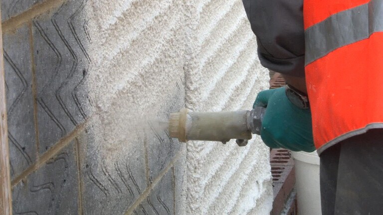 Spraying weberpral M