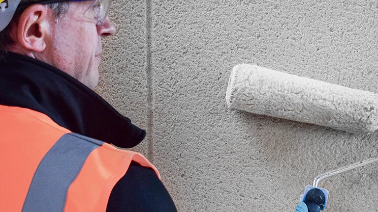 Protecting monocouche render with weberend protect