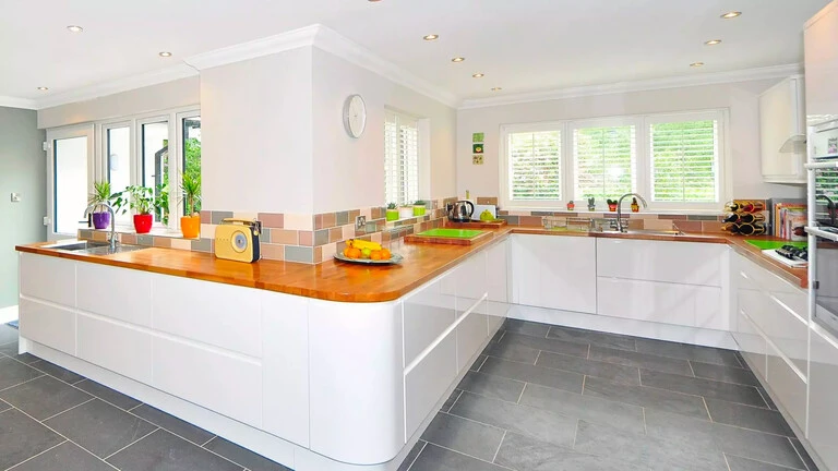 How to tile a kitchen splashback